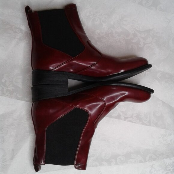 Bourgeois Boheme Women's Vegan Grace Chelsea Boot Red EU Size 39 / US 8.5 - Picture 1 of 16
